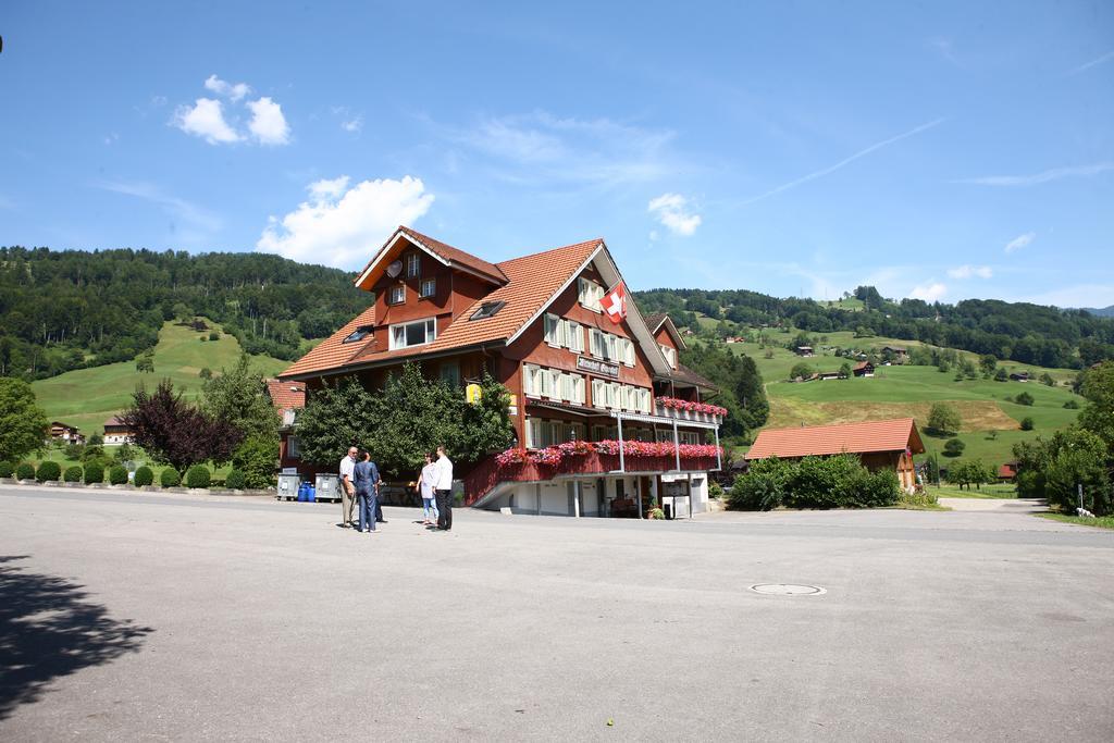 Landgasthof Grossteil Giswil Екстер'єр фото